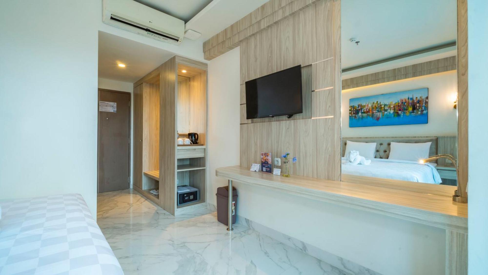 City Of Aventus Hotel - Denpasar Room photo