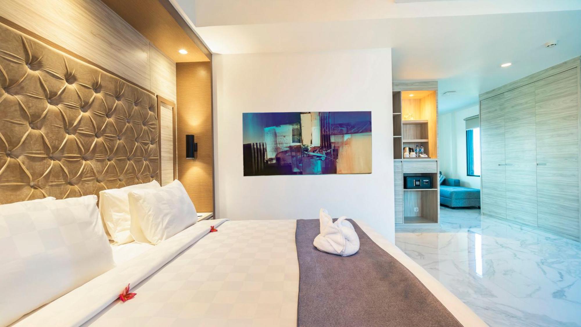 City Of Aventus Hotel - Denpasar Exterior photo